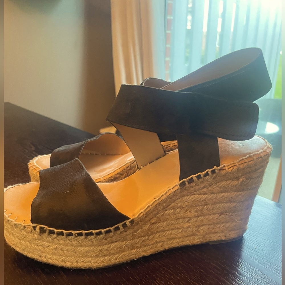 Franco Sarto Tan and Black 4in Wedges